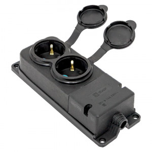 Колодка 2-м 16А IP44 2P+PE 230В с защ. крышками каучук PROxima RPS-018-16-230-44-r
