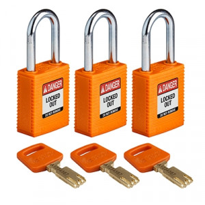 gws150364, Замки SafeKey нейлоновые со стальной дужкой, высота дужки – 38 мм, диаметр дужки – 6.4 мм, нейлоновый корпус, размеры корпуса – 46х38х19 мм, система "Одинаковые ключи", цвет – оранжевый, 3 шт/упак