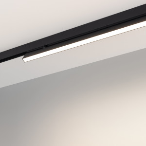 Светильник MAG-FLAT-FOLD-25-S1004-30W Day4000 (BK, 100 deg, 24V) 034243, Светильник поворотный для магнитных треков шириной 25мм, 30Вт. Цвет свечения ДНЕВНОЙ 4000K, световой поток 1700лм, угол 100°, CRI>90. Корпус прямоугольный, металл, цвет черный, IP20. Размеры LxWxH 1004x20x46мм. Входное напряжение DC24V, мощность 30Вт.
