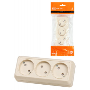 Розетка 3-х местная горизонтальная 2П открытой установки IP20 10A с з/ш сл. кость "Ладога" SQ1801-0225