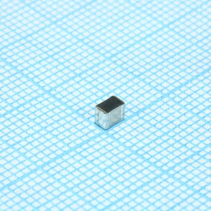ECHU1C104JX5, Металлоплёночный конденсатор SMD 1210 0.1uF ±5% 16V (3.2 X 2.5 X 1.5mm) 125C T/R