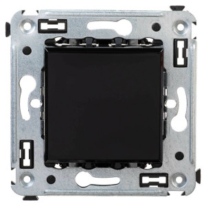 Переключатель одноклавишный в стену, 