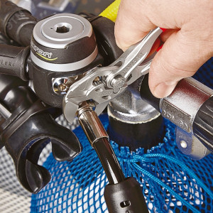 Клещи переставные-гаечный ключ, зев 23 мм, длина 125 мм, хром, обливные ручки KN-8603125