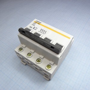 автом.DZ47-60-4P-10A, автом.DZ47-60-4P-10A