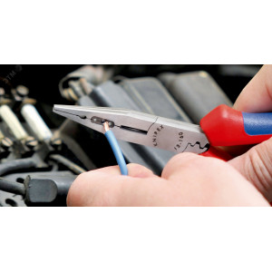 Плоскогубцы KN-1302160, Инструмент электрика, для захвата, удержания, изгибания и резки проволоки, с многокомпонентными рукоятками, длина 160мм