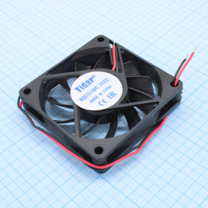 RQD 7015MS 24VDC, Вентилятор 24В 70x70х15мм, 3200 об/мин., 37.8м3/час, 25.5дБ, подшипник скольжения, тип вывода - провод