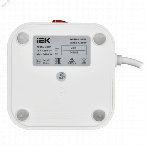 DOMINIC Удлинитель У08K 8 мест 2P+PE 1,5м 3х1,0мм2 16А/250В USB A+C 20Вт белый IEK DN-YP30-16-08-01-ZKU-K01