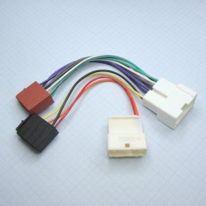 Переходник Renault Logan, адаптер для подключения автомагнитолы. Подходит для автомобилей DUSTER, LADA LARGUS, SANDERO