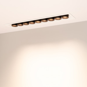 Светильник MS-ORIENT-BUILT-TURN-TC-S67x300-20W Warm3000 (WH-BK, 30 deg, 230V) 031931, Встраиваемый поворотный светильник. Мощность 20 Вт, св. поток 1500 лм, 75 лм/Вт, теплый 3000 K, CRI>98, угол 30°, напряжение питания 230 В. Белый прямоугольный корпус из алюминия, экран PMMA, степень защиты IP20. Размер: длина 300 мм, ширина 67 мм, высота