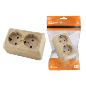 Розетка двойная 2П+З открытой установки с з/ш IP20 16А, сосна "Ладога" SQ1801-0056