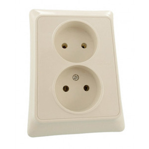Розетка 2х2К 16AX Слоновая кость 782142