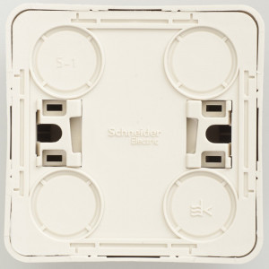 Розетка 1-м ОП Этюд 16А IP20 250В без заземл. без защ. шторок крем. SE PA16-001K