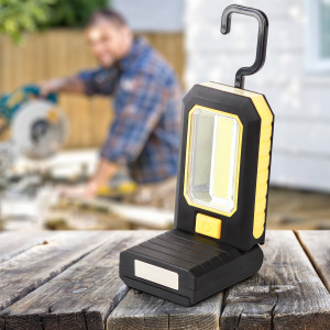 Светодиодный фонарь Рабочие Практик RB-704 ручной на батарейках 2 магнита крючок сгибающийся корпус Б0029179