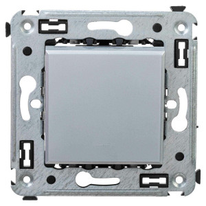 Выключатель одноклавишный в стену, 