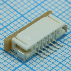 522710679, Соединитель FFC/FPC 6 контактов шаг 1мм угловой SMD серия Easy-On™ лента на катушке