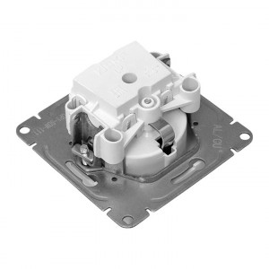 Механизм розетки, 16А, с заземлением, со шторками, белый Эпика EKF UP1-SOW-111