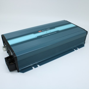 NTS-1200-224EU, DC-AC, 1200Вт, Рпик=1800Вт(10сек), Uвх=20…33В DC, Uвых=200/220/230/240В АС 50Гц, КГИ<3%, КПД 90%, КНИ<3%, изоляция 3000В AC, в кожухе 333х184х70мм, -25…+70°С, RS-232, выход розетка EU
