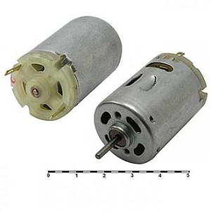 R380-4530   6.0V, Электродвигатель 6V 18,6Вт, 19500/16500об/мин 38х27,5мм вал 2,3х13,5мм
