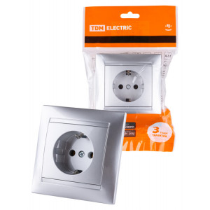 Розетка 2П+З 16А 250В серебр. металлик "Лама" SQ1815-0223