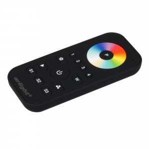 Сенсорный пульт SR-2819SP (RGBW 4 зоны) 020737, Мультизонный пульт RF (868MHz) с сенсорным кольцом выбора цвета. Особенность-режим составления программ из комбинаций 7 цветов, 4 эффектов при помощи кнопок. 4 зоны управления. Магнитный держатель в комплекте. Черный матовый корпус. Размер 120х55х17мм.