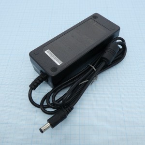 GST60A18-P1J, AC-DC, 60Вт, вход 90...264B AC, 47...63 Гц, 127...370B DC, выход 18B/3.33A, изоляция 3000В AC, 125x50x31.5мм, -30...+70°С, сетевой разъём IEC320-C14, выходной разъем 11, диам. 5.5х2.1мм