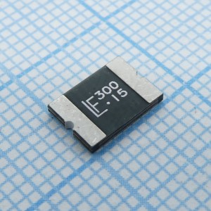 2920L300/15DR, Самовосстанавливающийся предохранитель PTC 3A(hold) 5A(trip) 15VDC 40A 1.5W 20s 0.015Ohm SMD