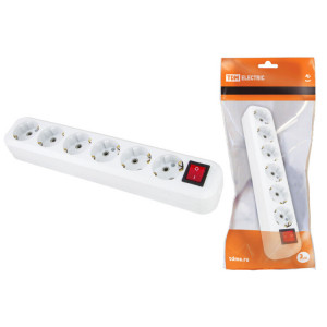 Колодка розеточная 6 гнезд 2П+З с выключателем16А 250В белая SQ1806-0040