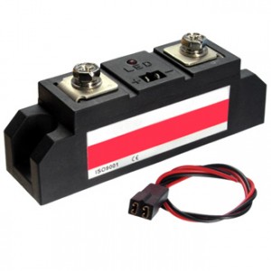 SSR-2 440V 80A (Z)D3 (3-32V), Твердотельное реле Z-с контролем перехода через "0", 80 А, 440 В, упр.напряжение 3-32В, сопротивление изоляции 1000 МОм