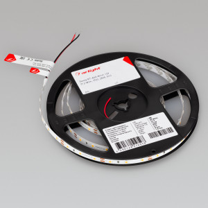 Лента RT-A60-8mm 12V Warm2400 (7.2 W/m, IP20, 2835, 5m) 018108(2), Светодиодная лента RT-A60, открытая. Светодиоды 2835, 60 шт/м (300 шт на 5 м), белая плата, ширина 8 мм, скотч 3M. Цвет ТЁПЛЫЙ 2400 K, цветопередача CRI>85, угол 120°. Питание 12V, мощность 7.2 Вт/м (36 Вт на 5 м). Размеры 5000x8x1.5 мм. Мин. отрезок 50 м