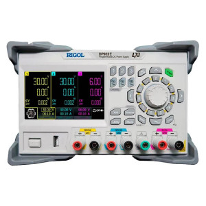 DP932E, Программируемый линейный источник питания постоянного тока, 3 изолированных канала (1-30В/3А, 2-30В/3А, 3-6В/3А), 198 Вт, пульсации <350 мкВскз, разрешение 10мВ/10мА, цветной сенсорный 4,3" ЖК-дисплей, USB, LAN