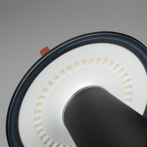 Светильник SP-PATIO-TAB-2W Warm3000 (BK, 127 deg) 043587, Настольный светильник со встроенным аккумулятором 2Вт, чёрный алюминиевый корпус. Цвет ТЕПЛЫЙ БЕЛЫЙ 3000K, св.поток 260лм, CRI(Ra)>80, угол 127°. Размер Ф197x292мм. IP54. Зарядка от сети переменного тока AC220-240V. Тип встроенного аккумулятора 4400мАч Li