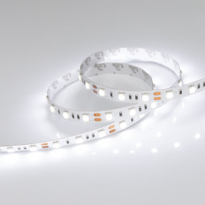 Лента RT 2-5000 12V White6000 2x (5060, 300 LED, LUX) 012339(B), Гибкая лента LUX, светодиоды smd 5060, 60шт/м (300шт на 5м), белая плата 10мм, скотч 3М. Цвет БЕЛЫЙ 5800-6500K. Питание 12V, мощность 14.4 Вт/м (72 Вт на 5м), угол 120°, цветопередача CRI>85. Размеры 5000х10x2.2мм. Мин.отрезок 50мм, 3 светодиода. Цена за
