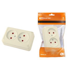 Розетка двойная 2П открытой установки с з/ш IP20 10А, слоновая кость "Ладога" SQ1801-0065