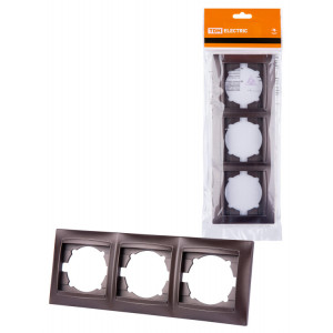 Рамка 3-х постовая горизонтальная шоколад "Лама" SQ1815-0531