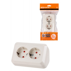 Розетка угловая двойная 2П+3 открытой установки с з/ш IP20 250В 16А сл. кость "Ладога" SQ1801-0243