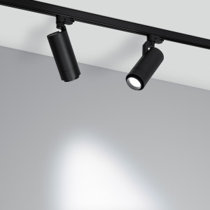 Светильник LGD-GELIOS-TUNE-4TR-R80-20W Day4000-MIX (BK, 20-60 deg) 039156, Светильник подвесной для треков/шин 4 провода, 20Вт. Цвет свечения меняется в диапазоне 3000К-6000К (возможность изменения цветовой температуры при помощи диммера DALI), световой поток 1500 лм, 74 лм/Вт, регулируемый угол 20-60°, CRI>90. Корпус круглый