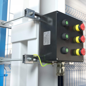 Обжимной комплект монтажных профилей тип 1, обхват конструкции габаритами 350 на 400 мм, для крепления 1 оболочки одноготипоразмера болтами  М8х80 4 шт. , горячеоцинкованный EX-TR0405U