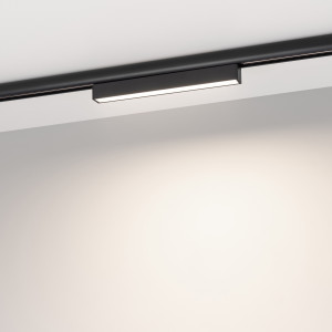 Светильник MAG-FLEX-FLAT-L235-8W Day4000 (BK, 80 deg, 48V) 036301, Светильник для магнитных треков MAG-FLEX. Мощность 8 Вт, св. поток 450 лм, 55 лм/Вт, дневной 4000 K, CRI>90, угол 80°, напряжение питания 48 В. Черный прямоугольный корпус из металл, экран поликарбонат, степень защиты IP20.