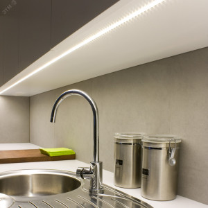 Профиль MIC-M-2000 ANOD 044541, Алюминиевый анодированный профиль для светодиодных лент и линеек. Габаритные размеры (LхWхH): 2000x15.6x6 мм. Ширина площадки для ленты 11,2 мм. Экраны, заглушки и другие аксессуары приобретаются отдельно. Цена за 1 метр.