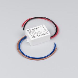 Блок питания ARJ-KE20700 (14W, 700mA, PFC) 029058, Источник тока с гальванической развязкой для светильников и мощных светодиодов. Входное напряжение 220-240 VAC. Выходные параметры: 12-20 В, 700 mА, 14 Вт. Встроенный PFC >0.92. Негерметичный пластиковый корпус IP 44. Габаритные размеры длина 58 мм, ширин