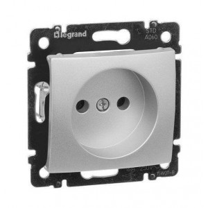 Розетка 1-м СП Valena 16А IP21 без заземл. на винтах механизм алюм. (уп.10шт) IEK 770116