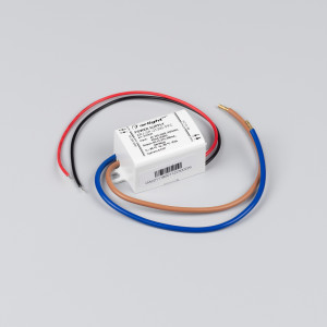 Блок питания ARJ-SP-21300-PFC (6W, 12-21V, 300mA) 037437, Источник тока с гальванической развязкой для светильников и мощных светодиодов. Входное напряжение 220-240 VAC. Выходные параметры: 12-21 В, 300 mА, 6 Вт. Встроенный PFC >0.8. Негерметичный пластиковый корпус IP 44.