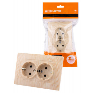 Розетка двойная 2П+З 16А 250В с защ. шт. сосна "Лама" SQ1815-0313