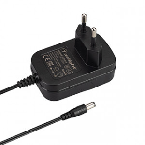 Блок питания ARDV-18-12BW (12V, 1.5A, 18W) 034281, Сетевой адаптер с гальванической развязкой для светодиодных изделий. Входное напряжение 100-240 VAC. Выходные параметры: 12 В, 1.5 А, 18 Вт. Негерметичный пластиковый корпус IP 20. Габаритные размеры длина 69 мм, ширина 43 мм, высота 28 мм (размер без вил