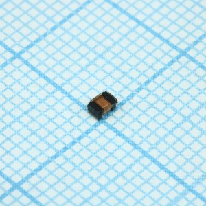 B82498F1332J000, Катушка индуктивности SMD высокочастотная проволочная литая 3.3мкГн ±5% 7.96МГц 20Q-добротность феррит 0.1A 3.3Ом 0805 автомобильного применения лента на катушке