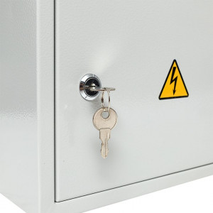 Щит осветительный ОЩВ с автоматическими выключателями 3P 1x63A 1P 9x16A oshv-63-9