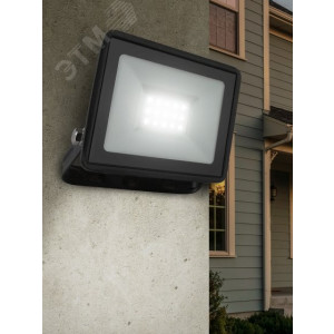 Прожектор светодиодный LPR-023-0-30K-020 20Вт 3000К 1600лм IP65 уличный Б0052857