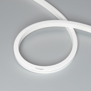 Лента герметичная MOONLIGHT-TOP-A140-13x12mm 24V Day4000 (9.6 W/m, IP67, 5m, wire x2) 041475, Гибкая герметичная лента (неон серии MOONLIGHT), сечение 13х12 мм. Светодиоды SMD 2835 140 шт/м. Цвет свечения ДНЕВНОЙ (4000 К), индекс цветопередачи CRI>90, световой поток 690 лм/м, угол излучения 114.4°. Мощность 9.6 Вт/м, питание 24 В