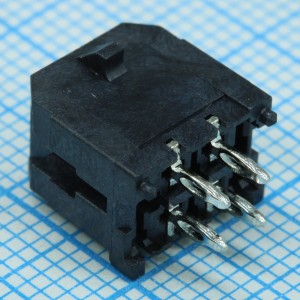 449140401, Соединитель провод-плата HDR 4 контакта шаг 3мм монтаж в отверстие серия Micro-Fit 3.0 лоток
