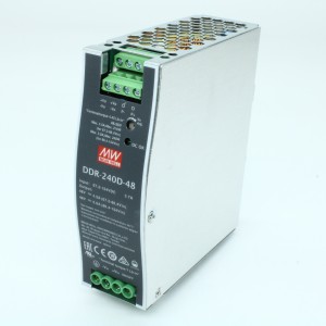 DDR-240D-48, DC-DC, 240Вт, вход 67.2…154 В DC, выход 48В/5А, изоляция 4000В DC, в кожухе на DIN-рейку, 40х125.2х113.5мм, -40...+70°С
